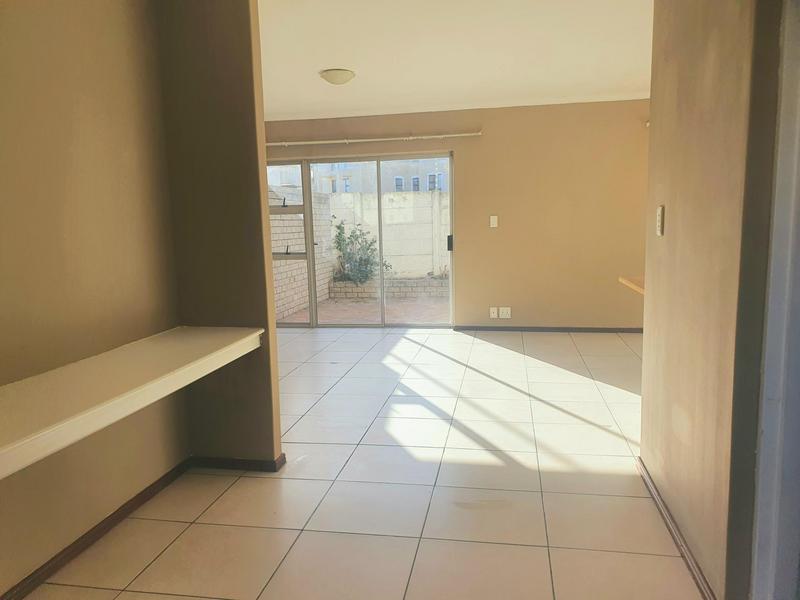 To Let 3 Bedroom Property for Rent in Bloubergstrand Western Cape